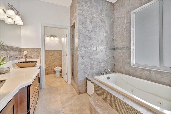 Building Photo - 4610 SW 178th Ave