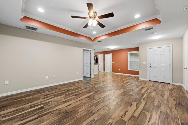 Building Photo - 1598 26th St