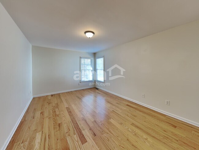 Building Photo - 1144 Regiment Dr NW