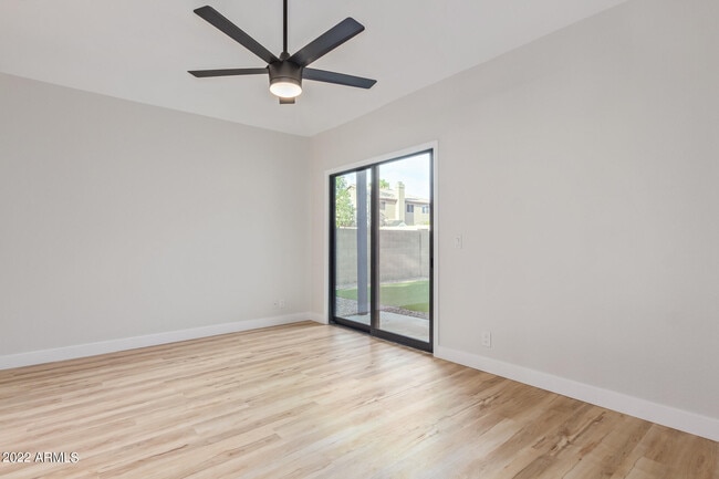 Building Photo - 11 N Concord St