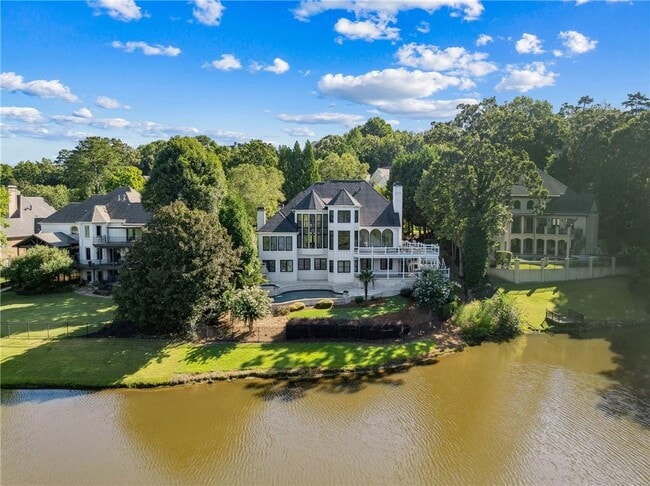 Building Photo - 675 Falls Lake Dr