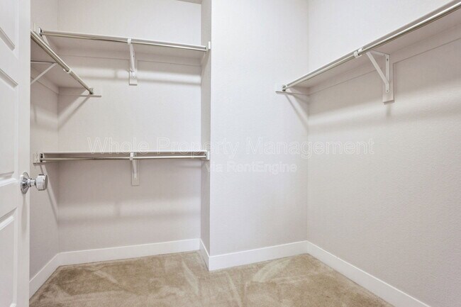 Building Photo - 5829 Beeler St