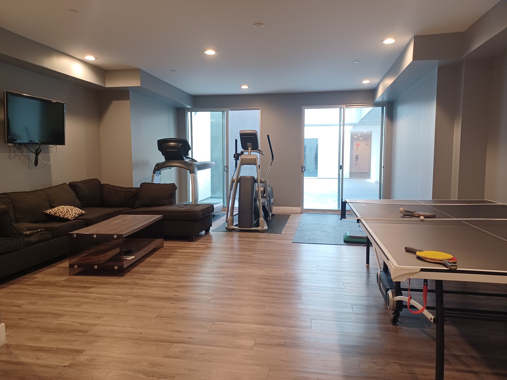 Building Photo - 1101 S Harvard Blvd