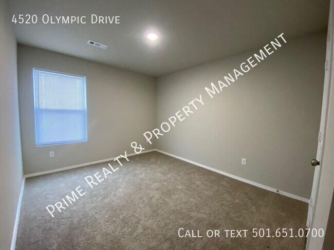 Building Photo - 4520 Olympic Dr