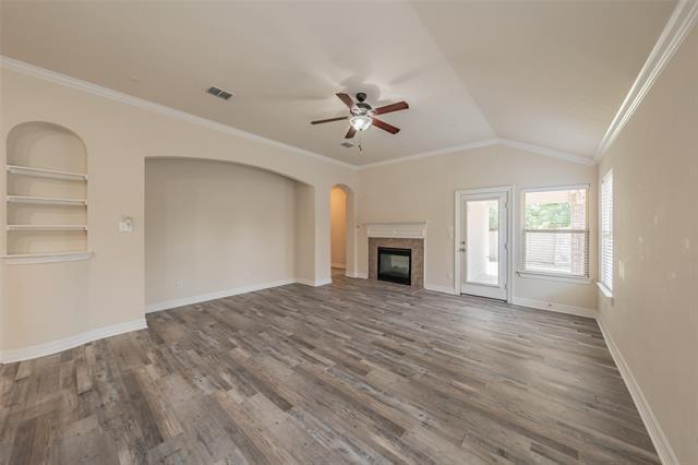 Building Photo - 1313 Catbird Dr