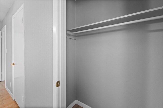 Building Photo - 2712 St Edwards Cir