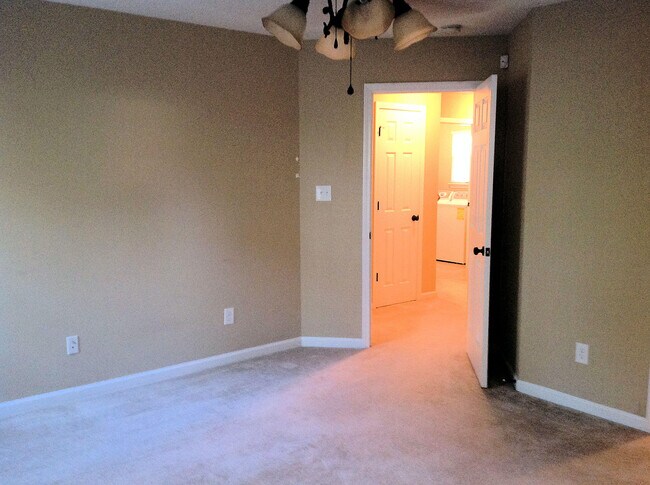 Building Photo - 4046 Corners Way