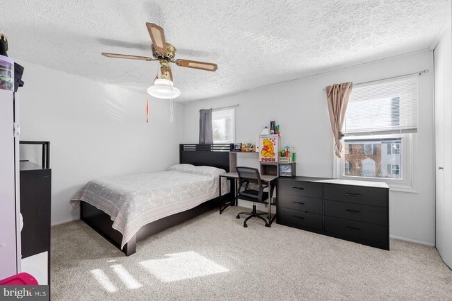 Building Photo - 9262 Byrd Dr