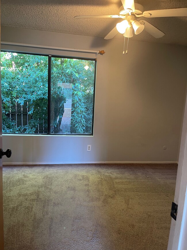 Building Photo - 750 Chorro St