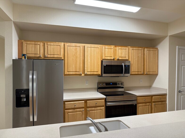 Appliances - 10075 Gate Pky N