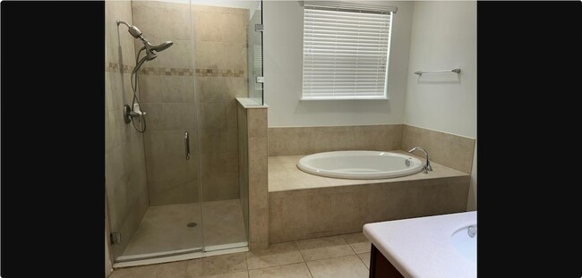 Building Photo - 36 Privado Ct