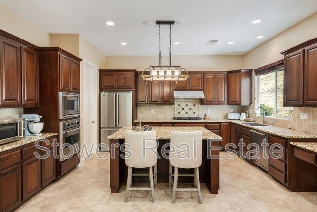 Building Photo - 1301 Sugarloaf Dr