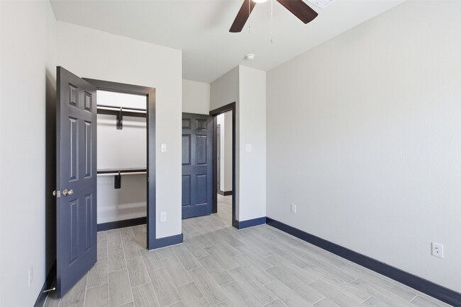 Building Photo - 9412 Crofton St