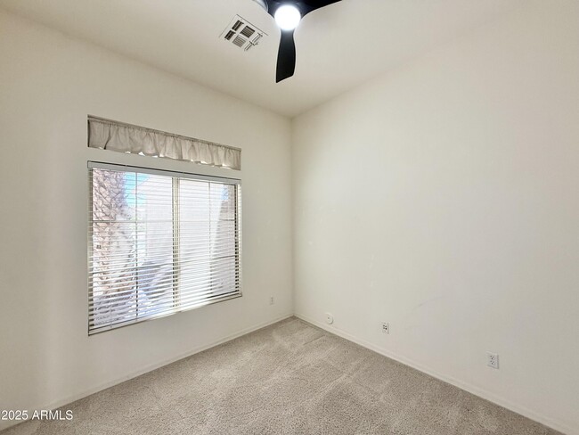 Building Photo - 4148 E Walnut Rd