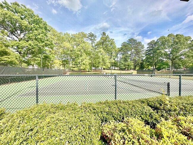 Building Photo - 441 Jackson St