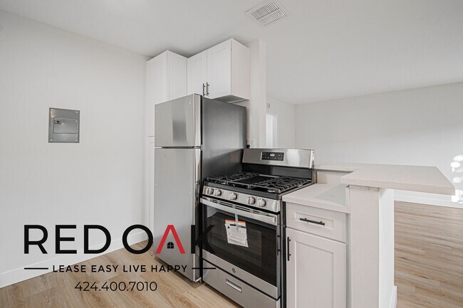 Building Photo - 6501 Cherry Ave