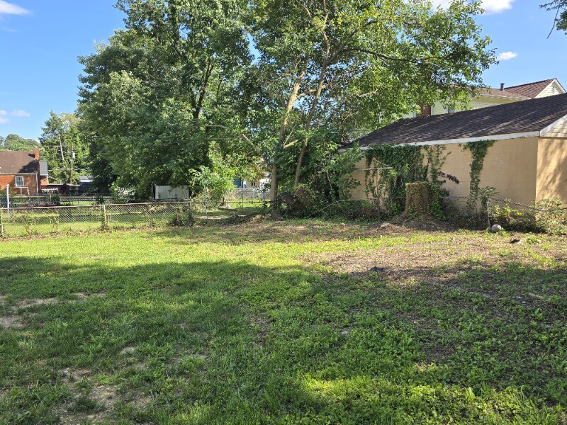 Building Photo - 4303 Urn St