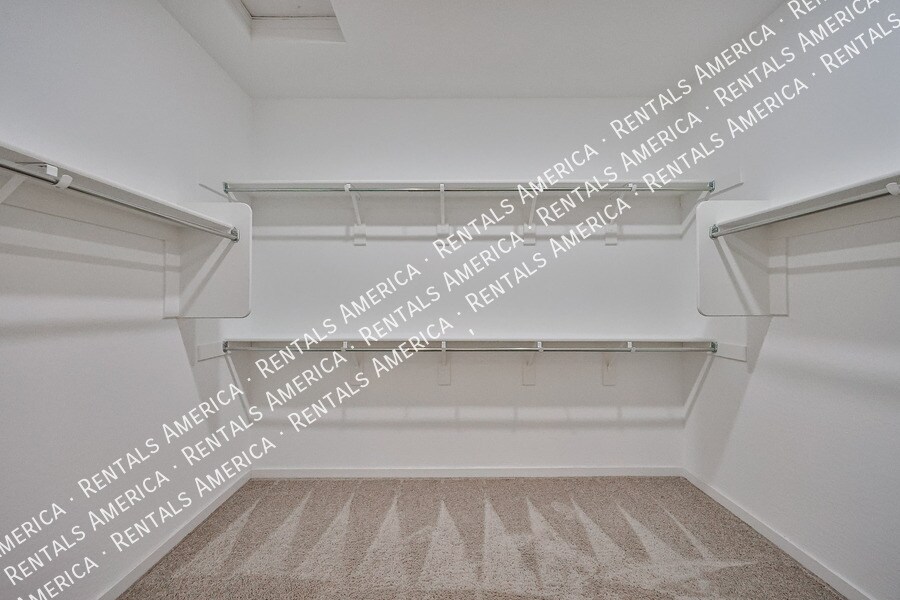 Building Photo - 1578 S 224th Ln