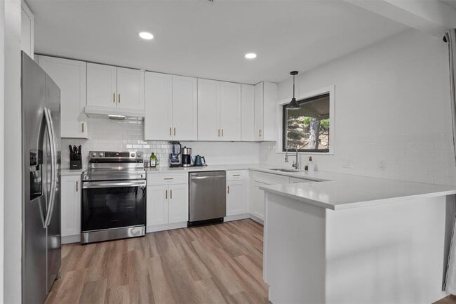 Building Photo - 25413 Pedernales Point Dr