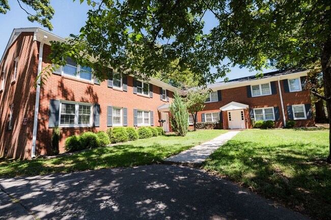 Building Photo - 315 S Mendenhall St