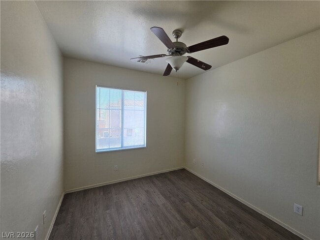 Building Photo - 7510 Perla Del Mar Ave
