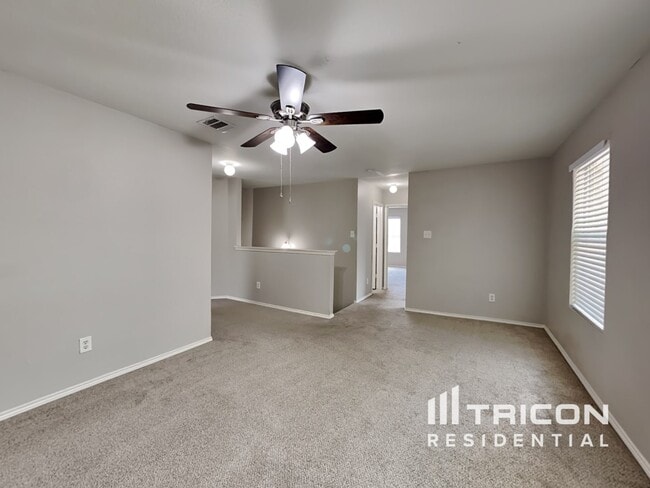 Building Photo - 1042 Condor Dr