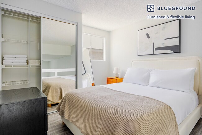 Building Photo - 641 Gayley Ave