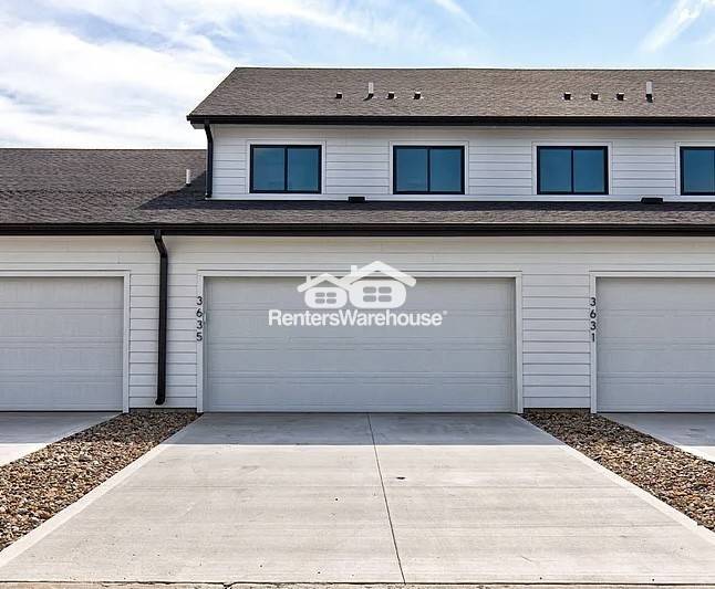 Building Photo - 3624 NE Marissa Ln