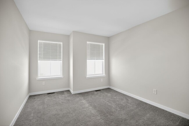 Building Photo - Beautiful 3 Bedroom, 2.5 Bath Bridgeport T...