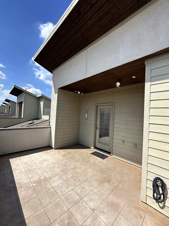 Building Photo - 4406 Eli St