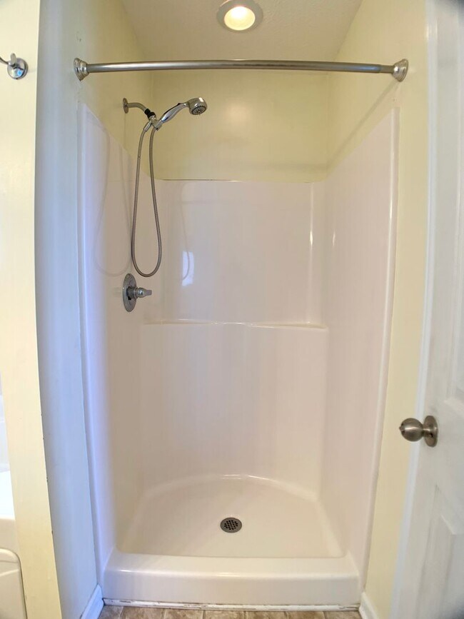 Building Photo - 800 Karmaflux Way