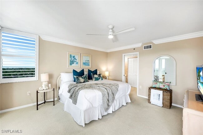 Building Photo - 6361 Pelican Bay Blvd