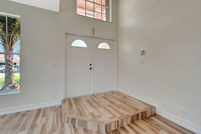 Building Photo - 18248 Coral Isles Dr