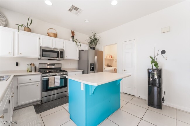 Building Photo - 8179 Palace Monaco Ave