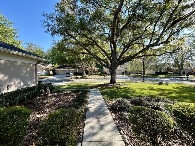 Building Photo - 107 Nandina Terrace