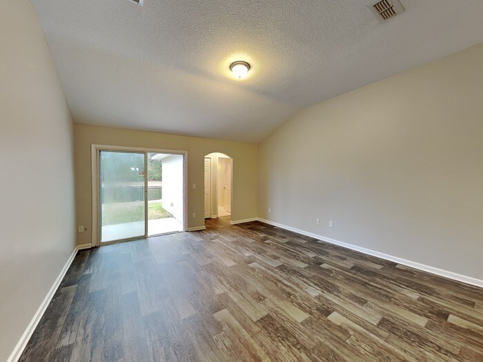 Building Photo - 83245 Purple Martin Dr