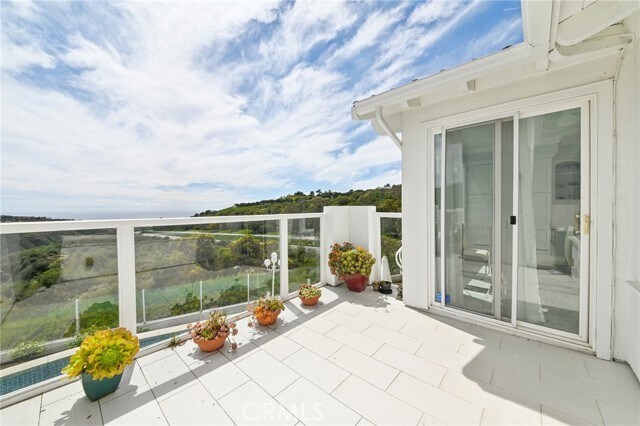 Building Photo - 16 Tidal Surf