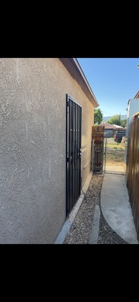 Building Photo - 1 Bed | 1 Bath | 400 Sq Ft | Studio/ADU