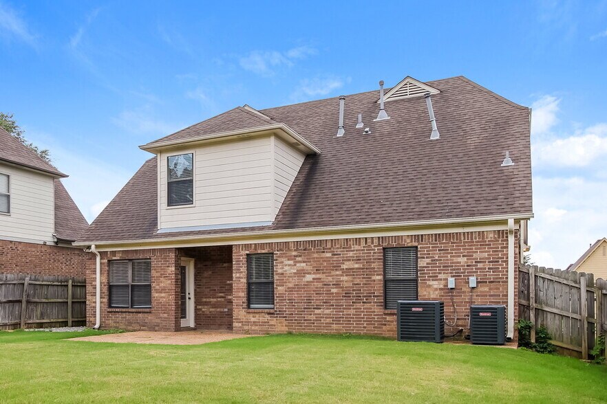 Building Photo - 245 Birch Springs Cove