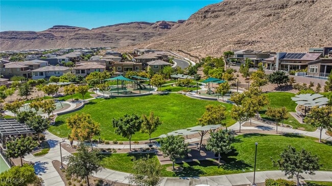 Building Photo - 6465 Farness St