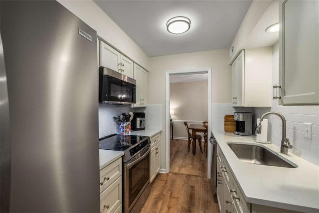 Building Photo - 183 Triumph Dr NW