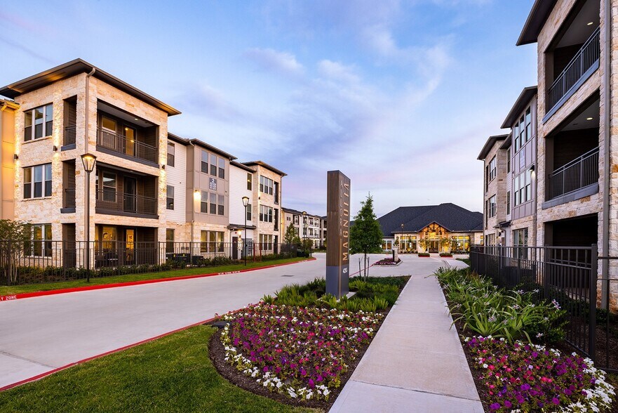 Allora Magnolia 4255 Magnolia Village Dr Magnolia TX 77354