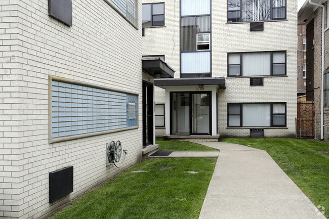 Building Photo - 2151 W Arthur Ave