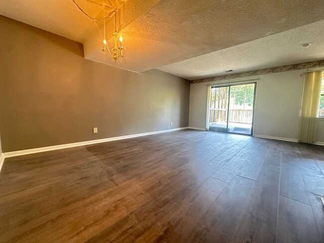 Building Photo - Townhome for rent in Grayson Valley **ACCE...