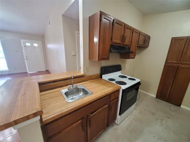 Building Photo - 1425 Brazos Dr