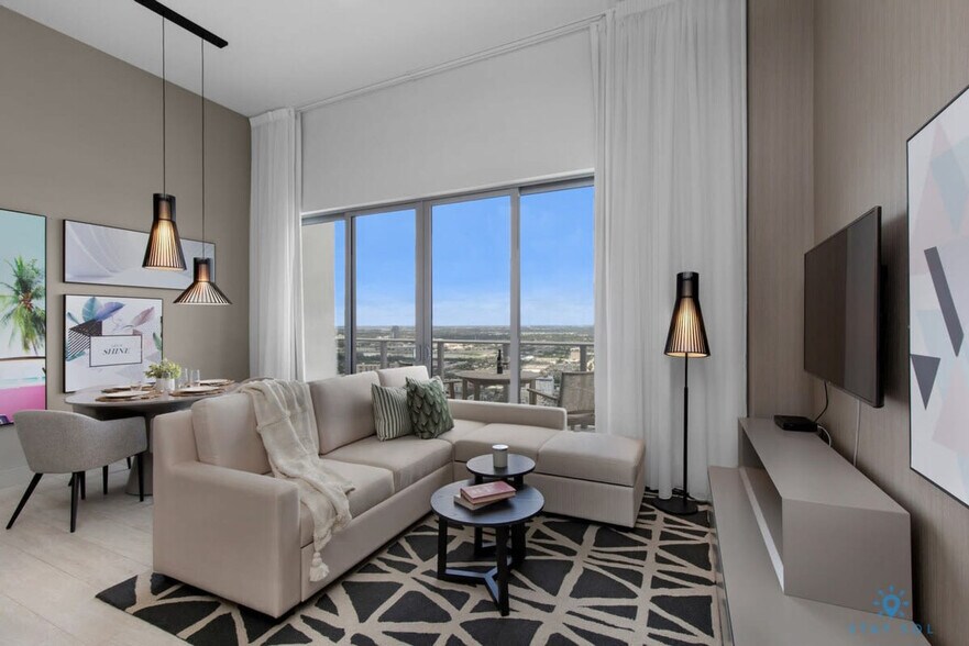 Building Photo - 4010 S Ocean Dr