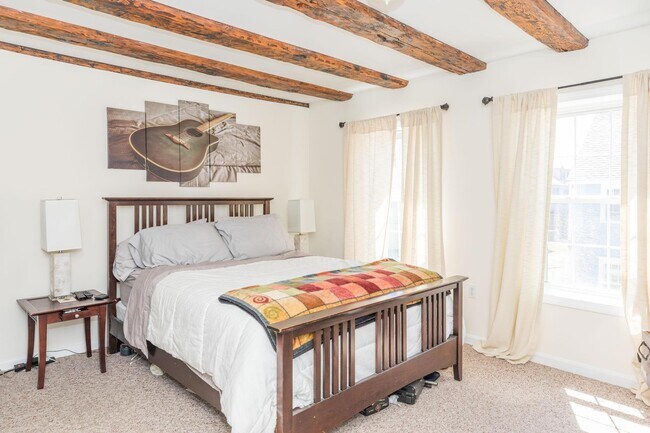 Building Photo - 151 High St