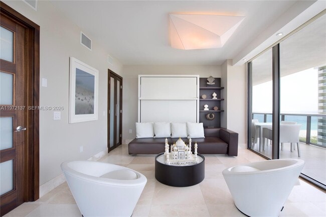 Building Photo - 5875 Collins Ave