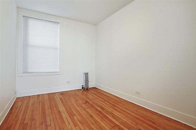 Building Photo - 7057 S Princeton Ave Chicago, IL 60621