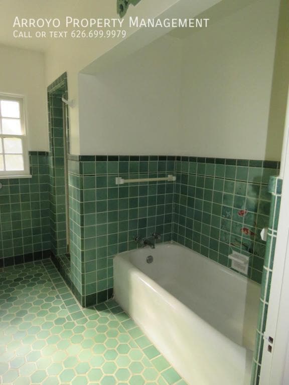 Building Photo - 1757 Paloma